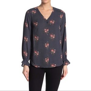 T Tahari Long Sleeve Button Up Blouse Sz Med NWT